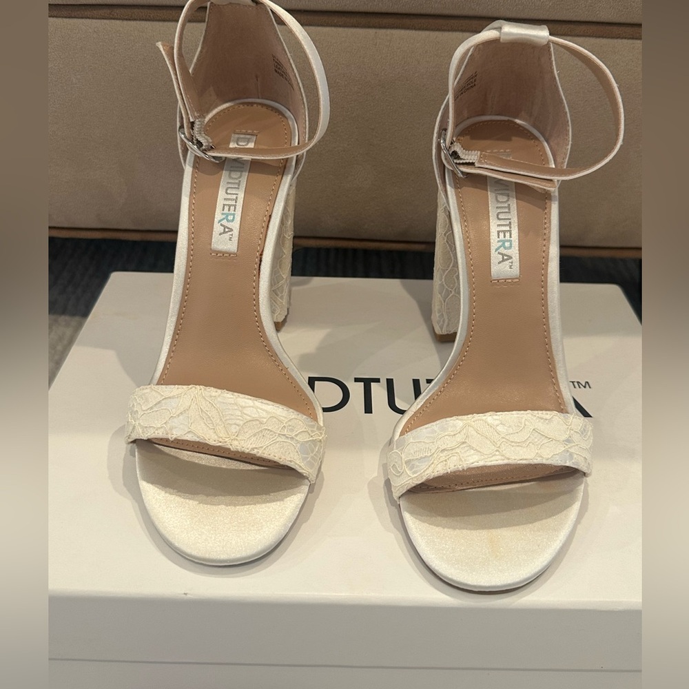 David Tutera Cream Lace Heels